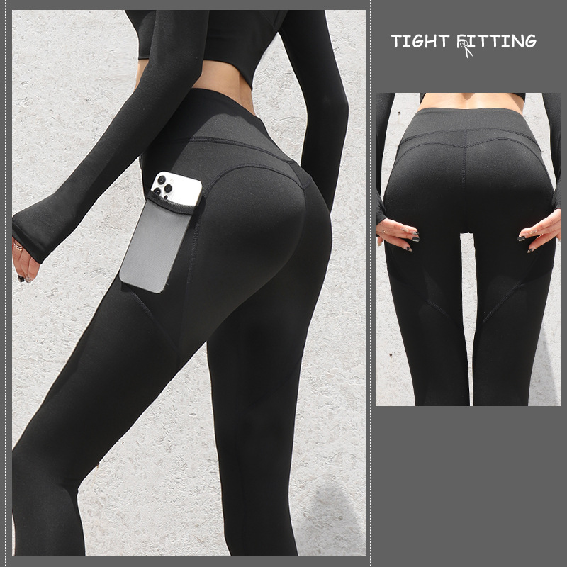 Pocket Compression Legging in Black